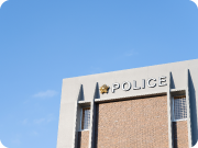 警察署